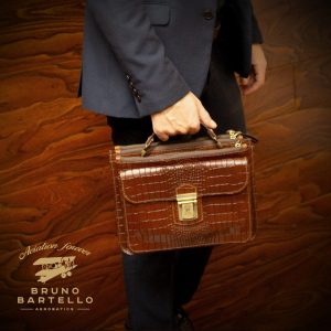 B-0004. Борсетка.