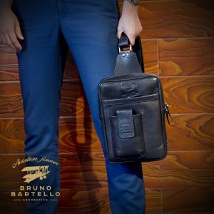 N-0008. Нагрудная сумка.