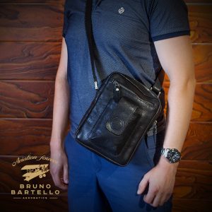 B-0019. Борсетка.