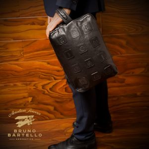 B-0009. Борсетка.