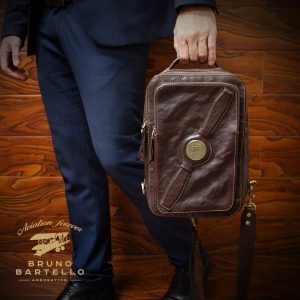 N-0002. Нагрудная сумка.