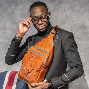 N-0006. Нагрудная сумка.