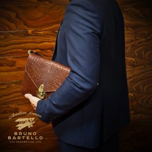 B-0001. Борсетка.