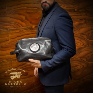 B-0005. Борсетка.