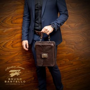 B-0010. Борсетка.