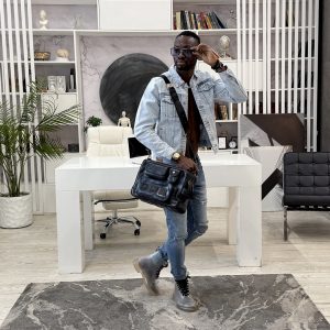 B-0011. Борсетка.