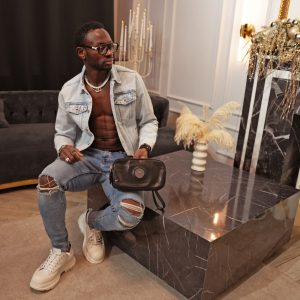 B-0013. Борсетка.