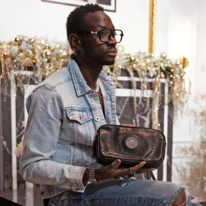 B-0013. Борсетка.