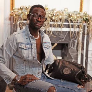 B-0016. Борсетка.