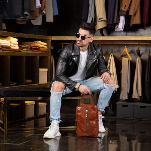 N-0005. Нагрудная сумка.