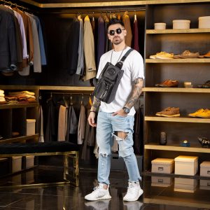 N-0007. Нагрудная сумка.