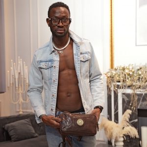 B-0022. Борсетка.