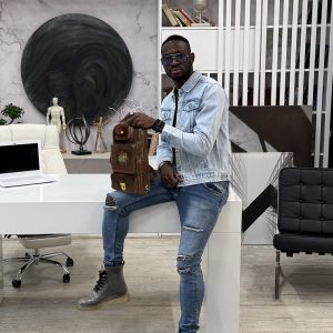 N-0009. Нагрудная сумка.