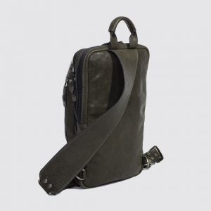 N-0013. Нагрудная сумка.