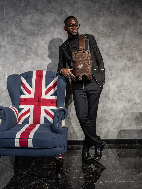 N-0016. Нагрудная сумка.