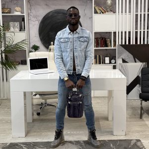 N-0014. Нагрудная сумка.