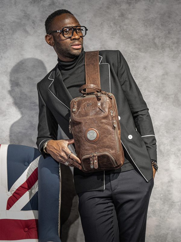 N-0016. Нагрудная сумка.