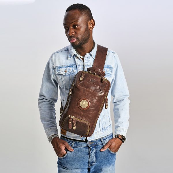 N-0016. Нагрудная сумка.