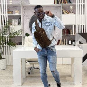 N-0019. Нагрудная сумка.