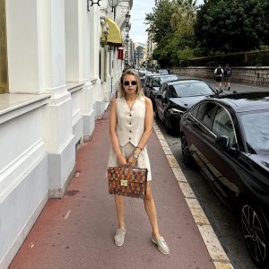 P-0001-W. Портфель.