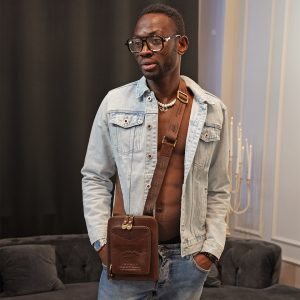 B-0032. Борсетка.