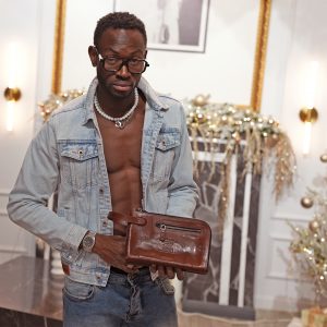 B-0034. Борсетка.