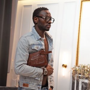 B-0034. Борсетка.