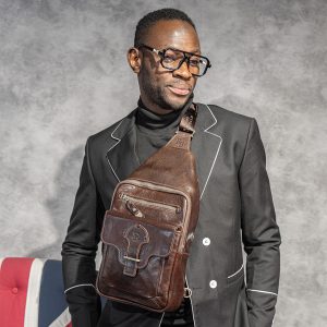 N-0020. Нагрудная сумка.