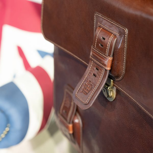 P-0048. Портфель. P-0048. Портфель.