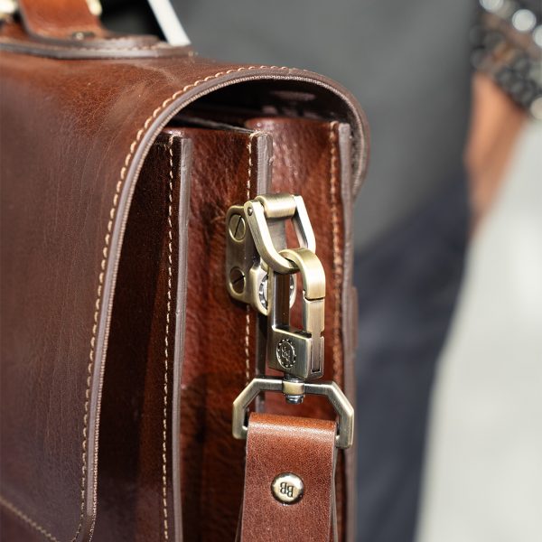 P-0048. Портфель. P-0048. Портфель.