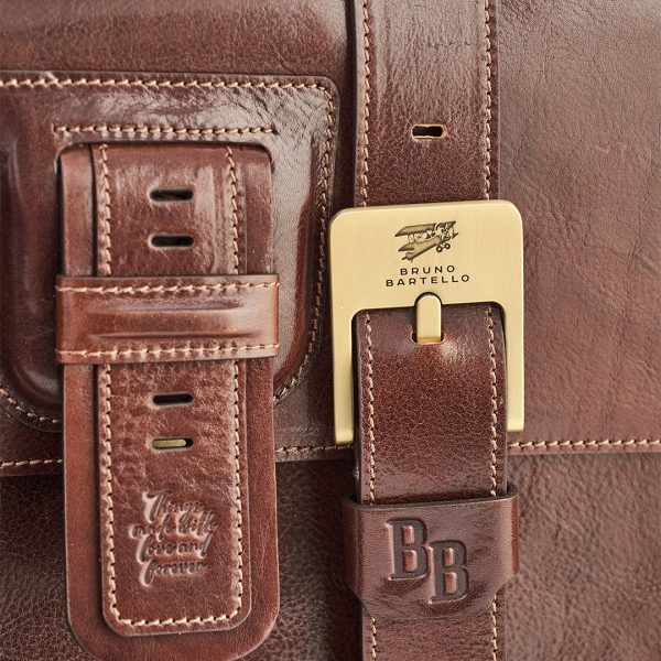 P-0048. Портфель. P-0048. Портфель.