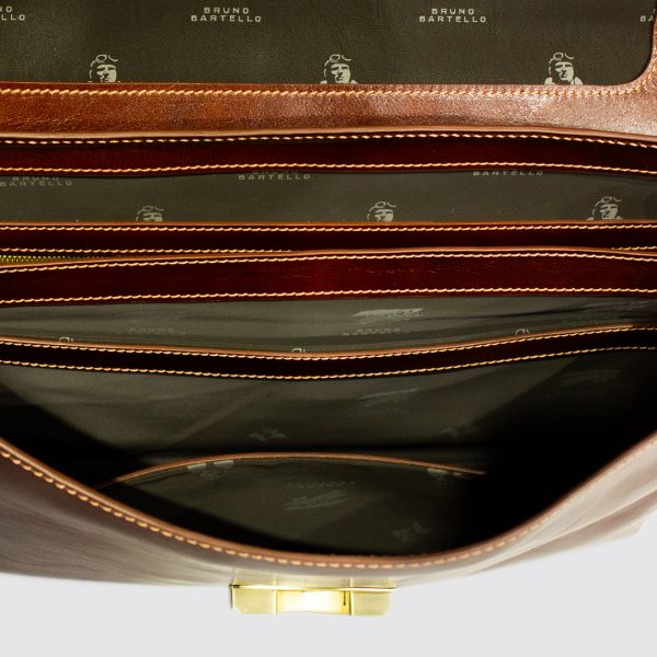 P-0049. Портфель.